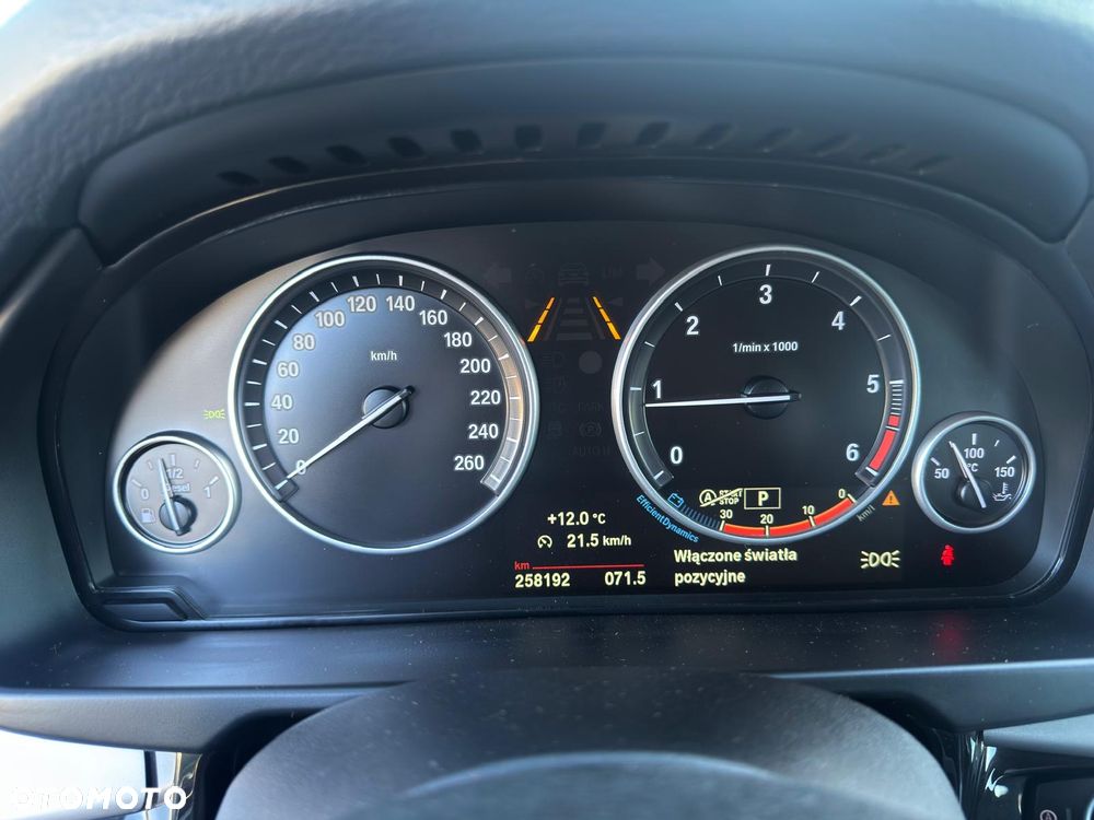 BMW X5 sDrive25d - 19