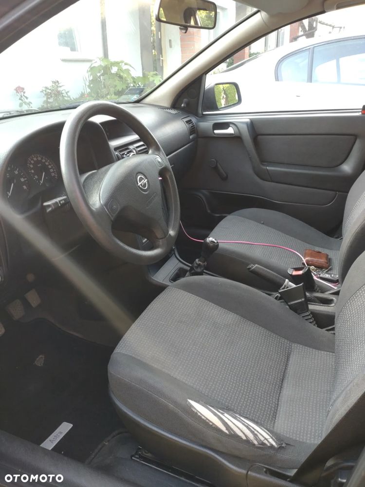 Opel Astra II 1.2 Start - 10