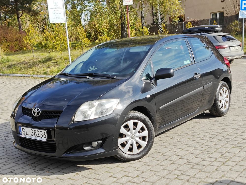 Toyota Auris 1.4 D-4D Luna - 1