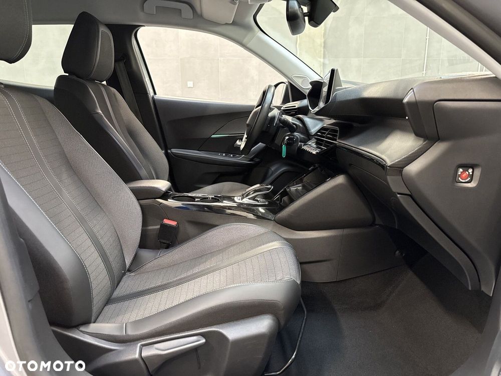Peugeot 2008 1.2 PureTech Allure S&S EAT8 - 15