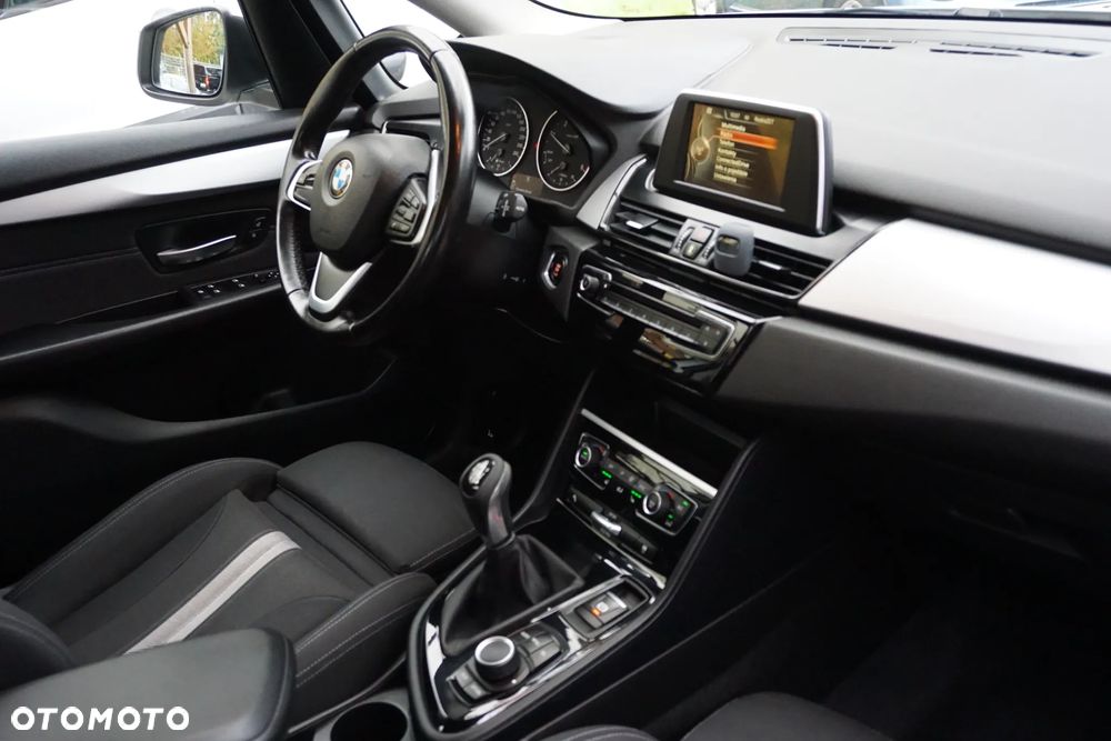 BMW Seria 2 216d Active Tourer - 17