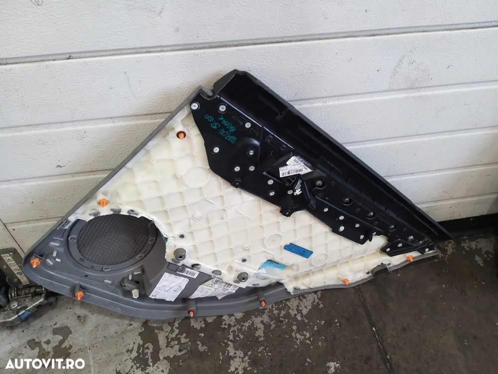 Fata tapiterie usa stanga spate mercedes c class w204 break a2047200189 a2047308370 - 2