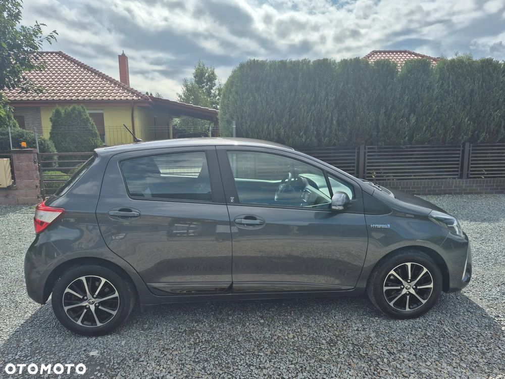 Toyota Yaris 1.5 VVT-i Y20 Team Deutschland - 10