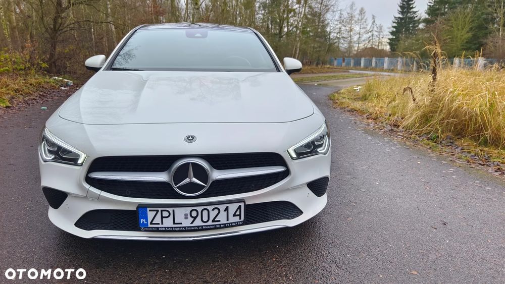Mercedes-Benz CLA 200 Progressive 7G-DCT - 3