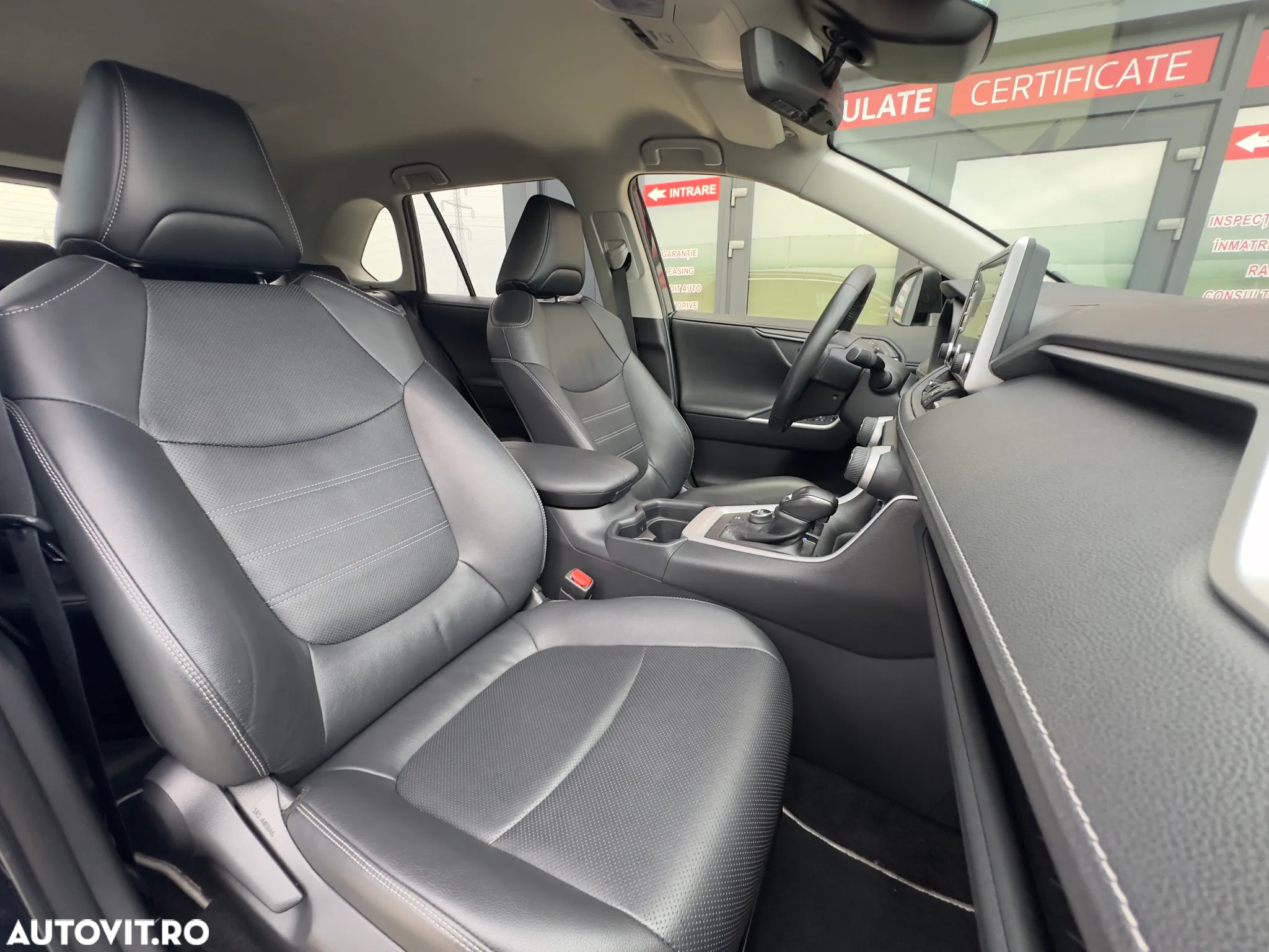 Toyota RAV4 2.5 Hybrid VVT-iE 4x4 Luxury - 26