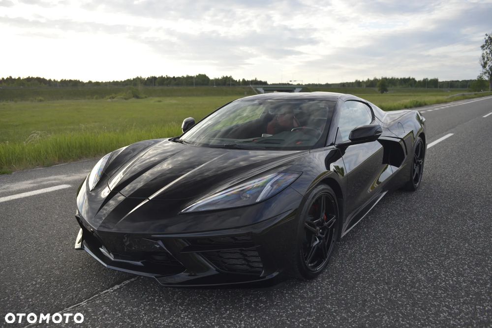 Chevrolet Corvette - 4