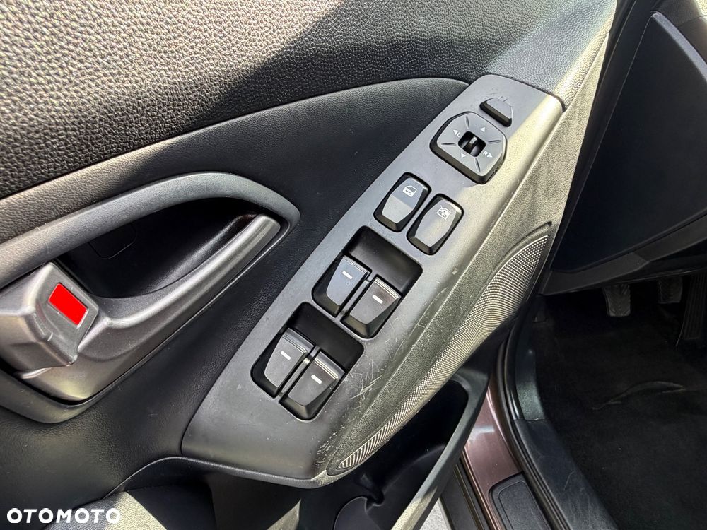 Hyundai ix35 2.0 CRDi Premium 4WD - 27