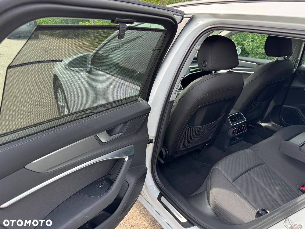 Audi A6 Avant 45 TDI quattro S tronic design - 22