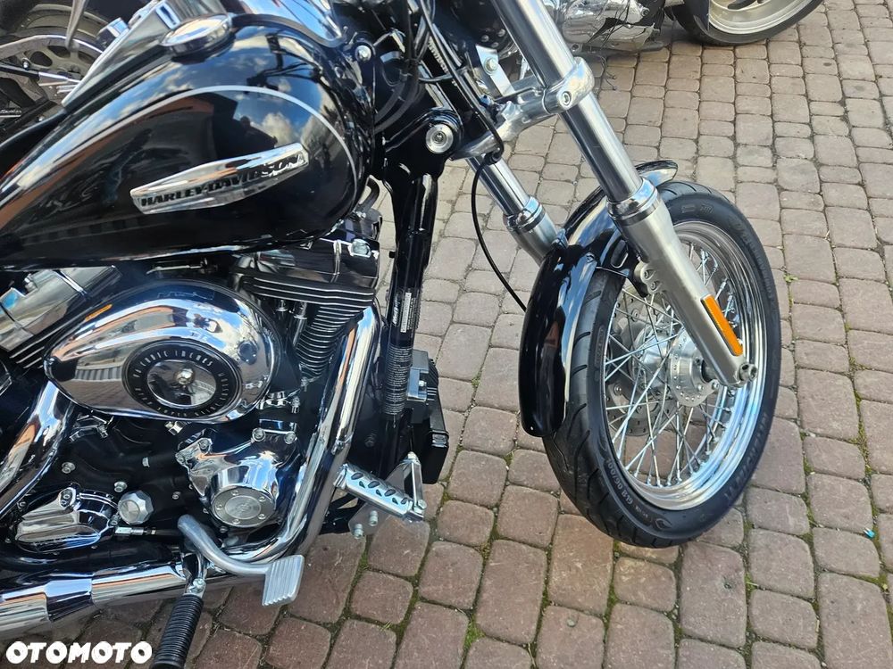 Harley-Davidson Dyna Super Glide - 17