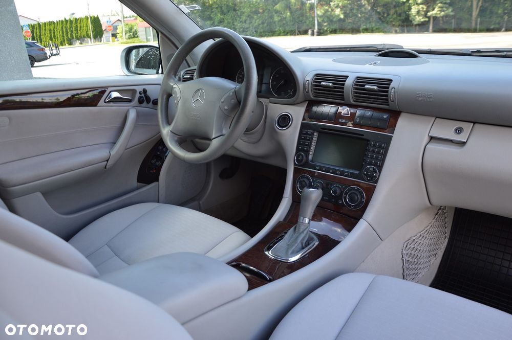 Mercedes-Benz Klasa C 280 7G-TRONIC Elegance - 18