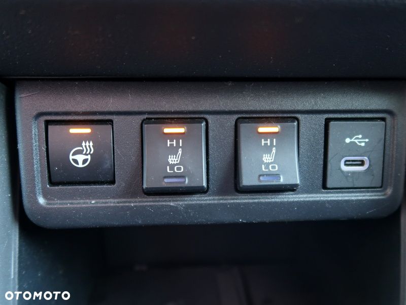 Toyota Corolla Cross 2.0 Hybrid Comfort - 24