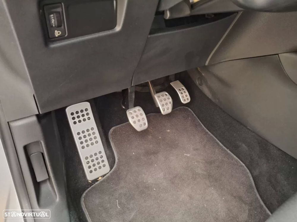 Citroën DS4 1.6 HDi So Chic - 19