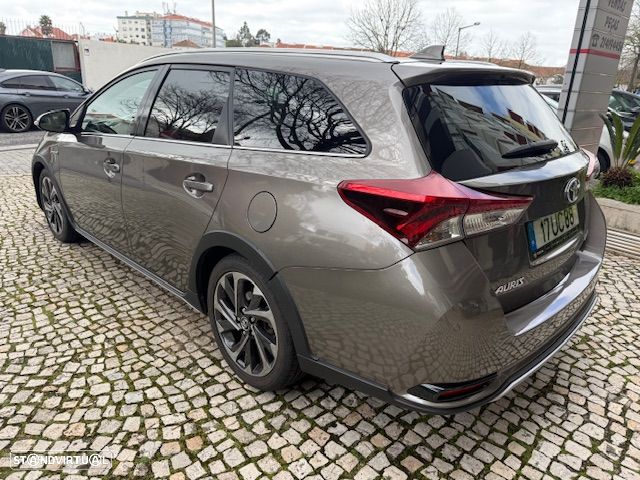 Toyota Auris Touring Sports 1.8 HSD Freestyle - 5