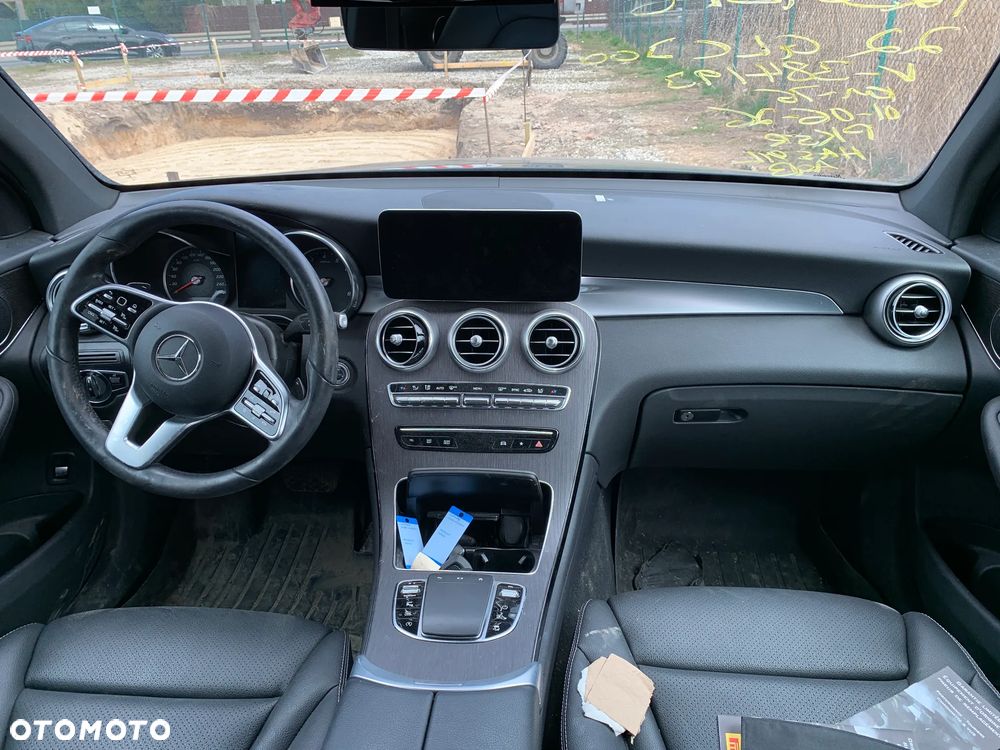 Mercedes-Benz GLC - 14