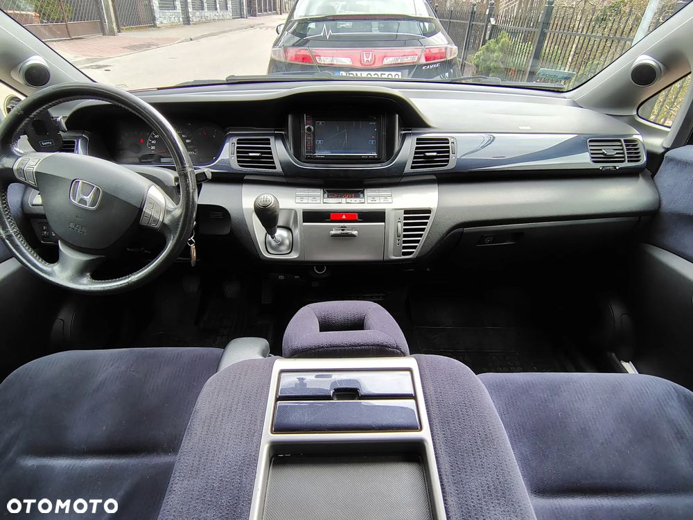Honda FR-V 1.8 Executive - 11