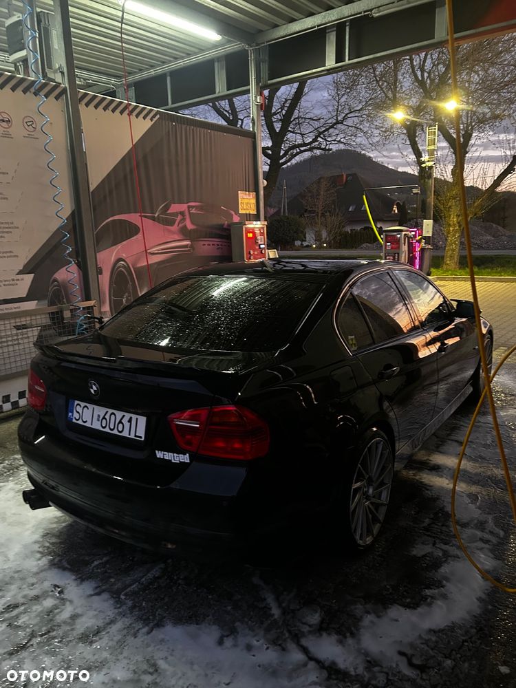 BMW Seria 3 318i - 8