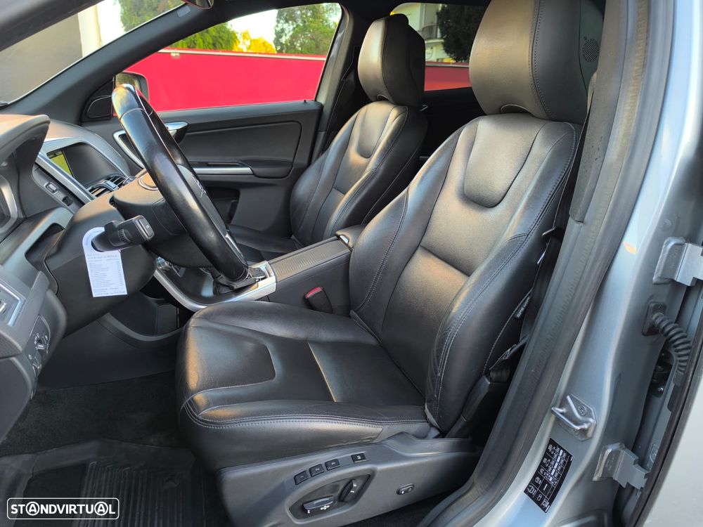 Volvo XC 60 D4 Geartronic Summum - 23