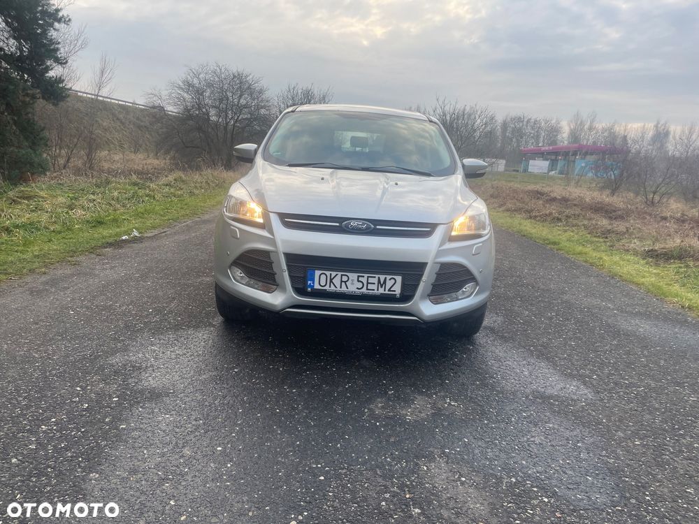 Ford Kuga - 12