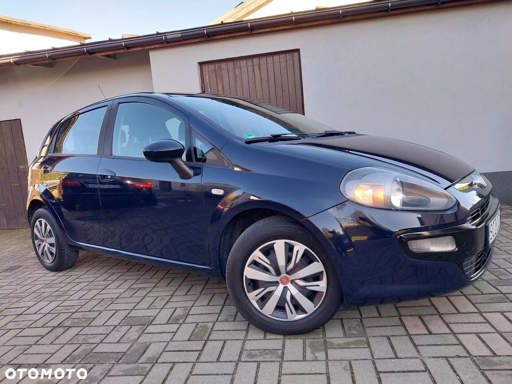 Fiat Punto Evo 2011 photo 2