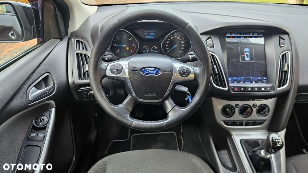 Ford Focus Turnier 1.6 TDCi DPF Start-Stopp-System Ambiente - 14