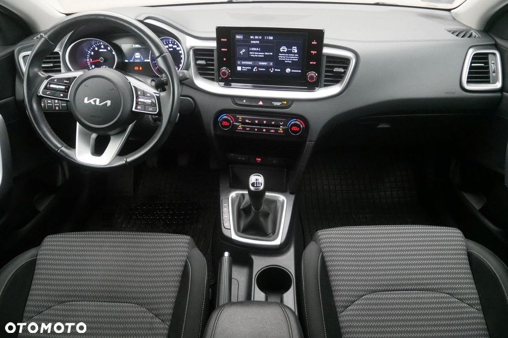 Kia Ceed 1.5 T-GDI M - 8