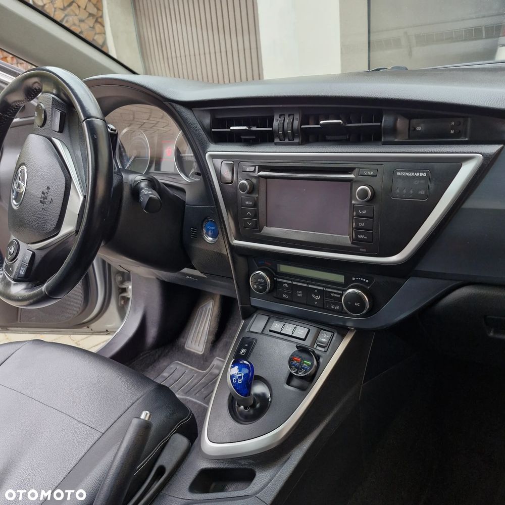 Toyota Auris - 5