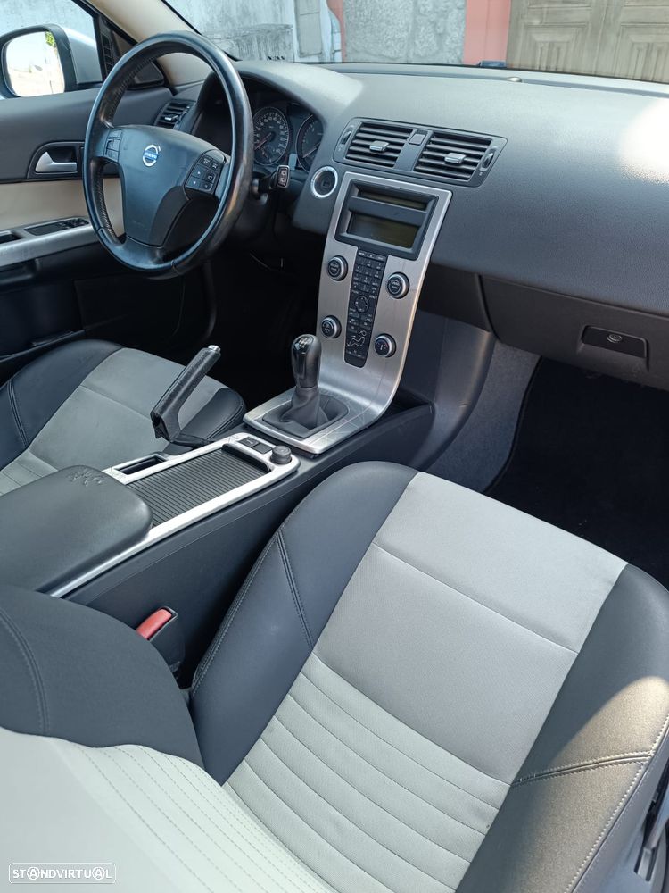 Volvo C30 1.6D DRIVe S&S Momentum - 9