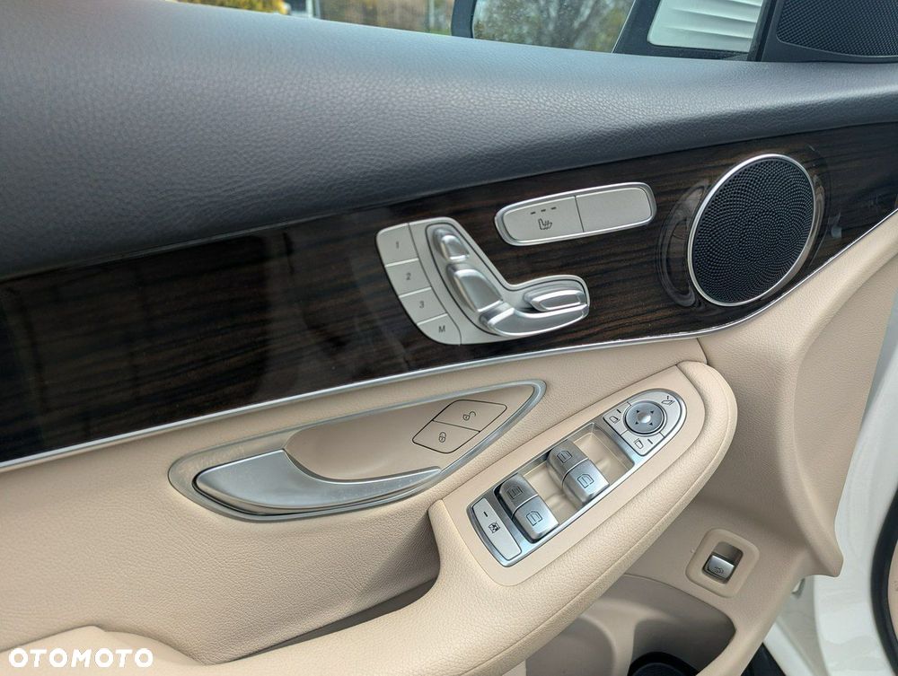 Mercedes-Benz GLC - 9