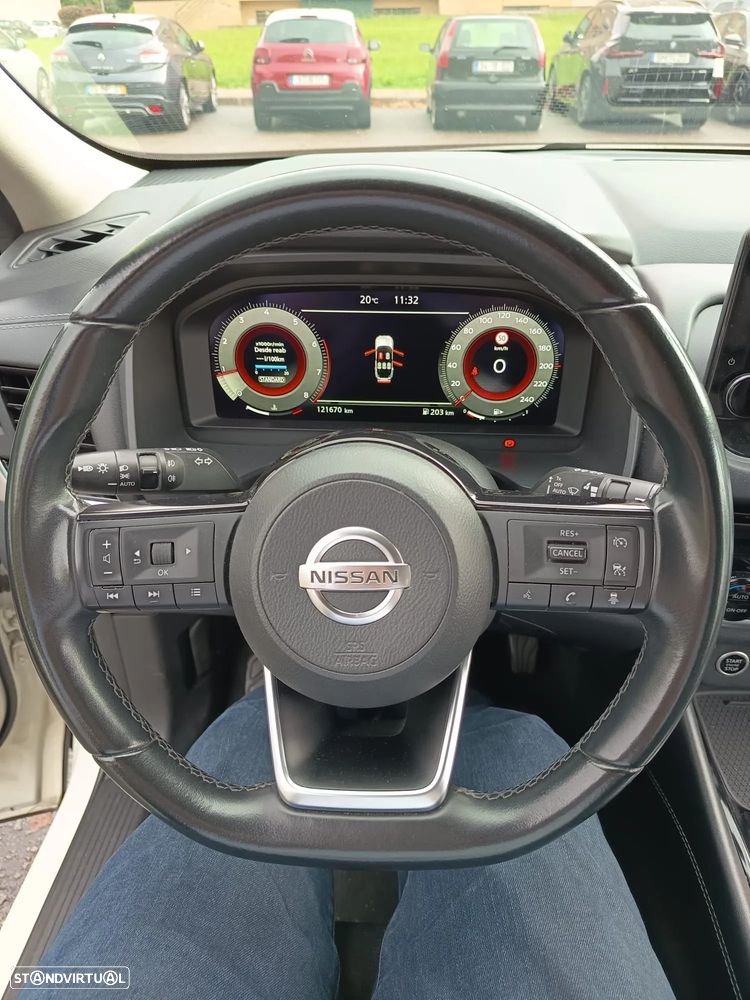 Nissan Qashqai 1.3 DIG-T N-Connecta J18 - 20
