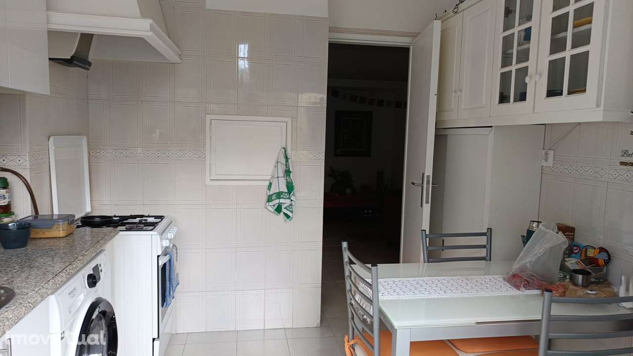 Quarto individual mobiliado a 50m da estação Fertagus de Setúbal - Grande imagem: 4/9