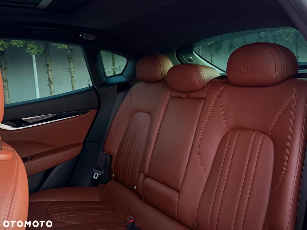 Maserati Levante Q4 GranLusso - 21