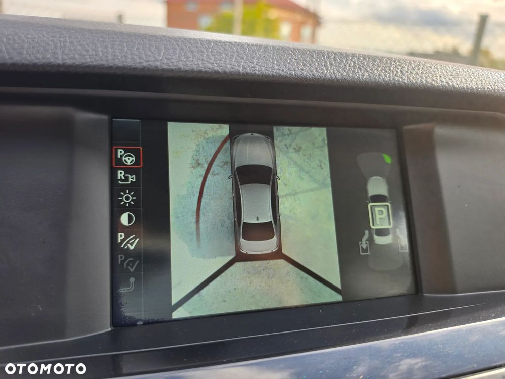 BMW Seria 5 520d - 30