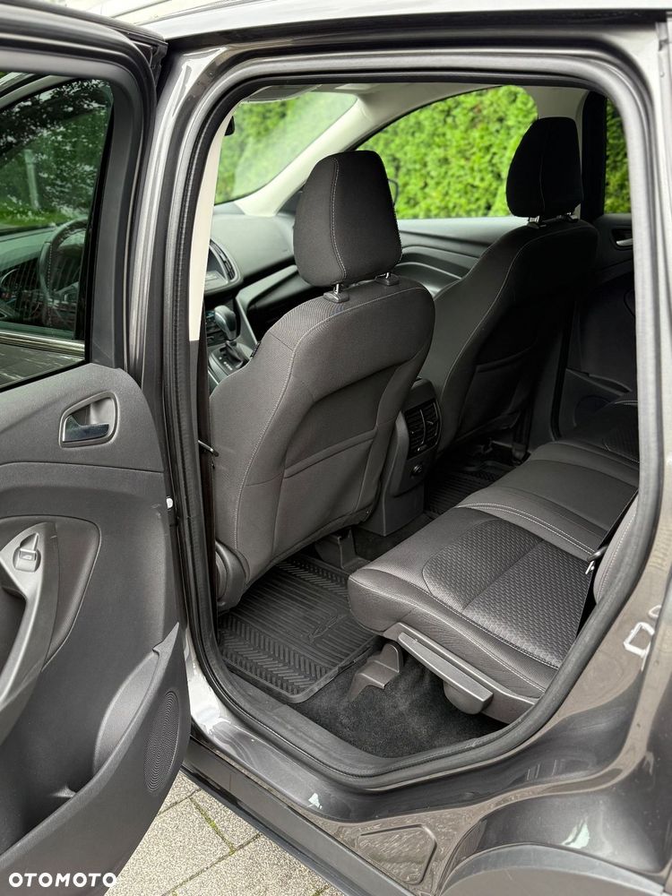 Ford Kuga - 20