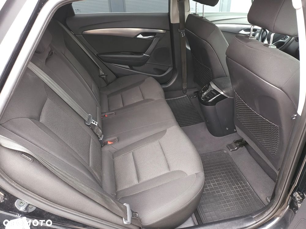 Hyundai i40 1.7 CRDi Comfort + - 8