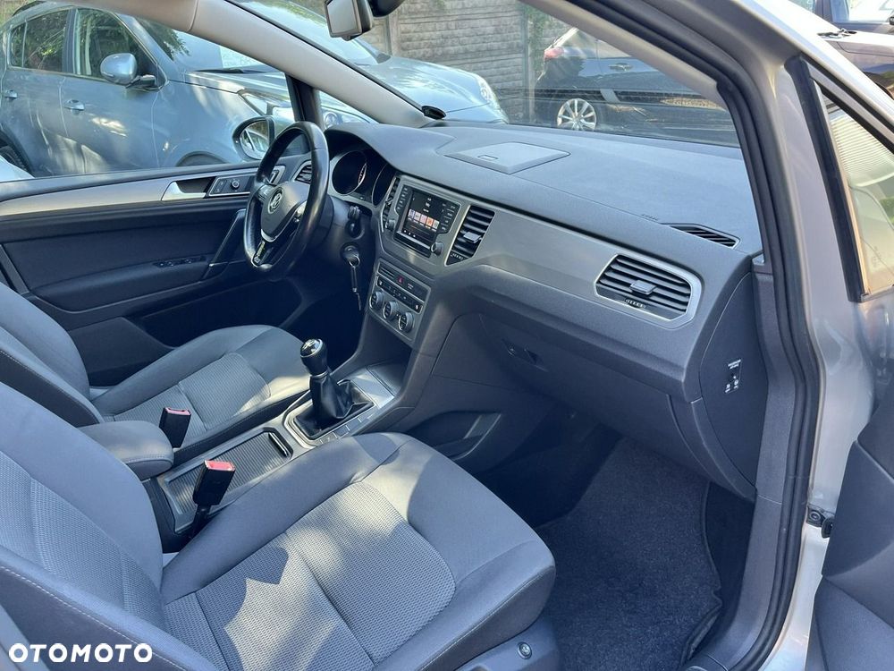 Volkswagen Golf Sportsvan - 24