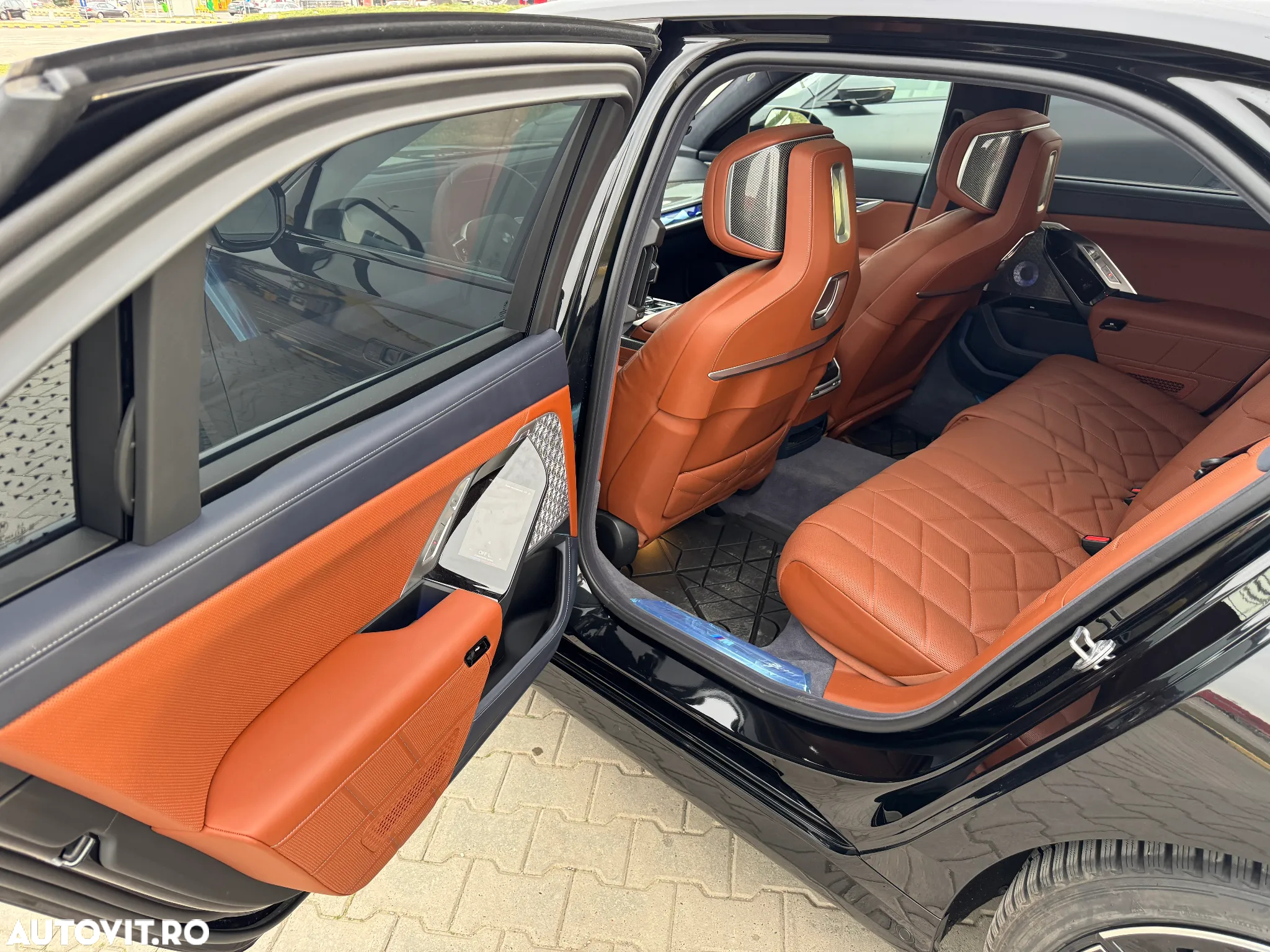 BMW Seria 7 740d xDrive MHEV - 15