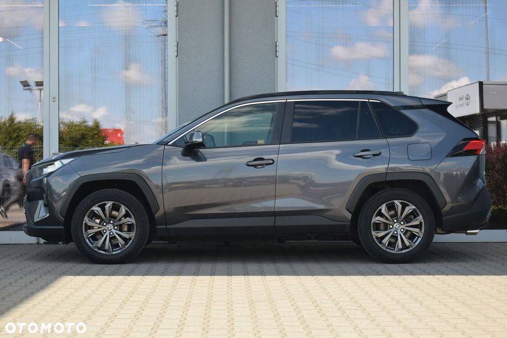 Toyota RAV4 - 6