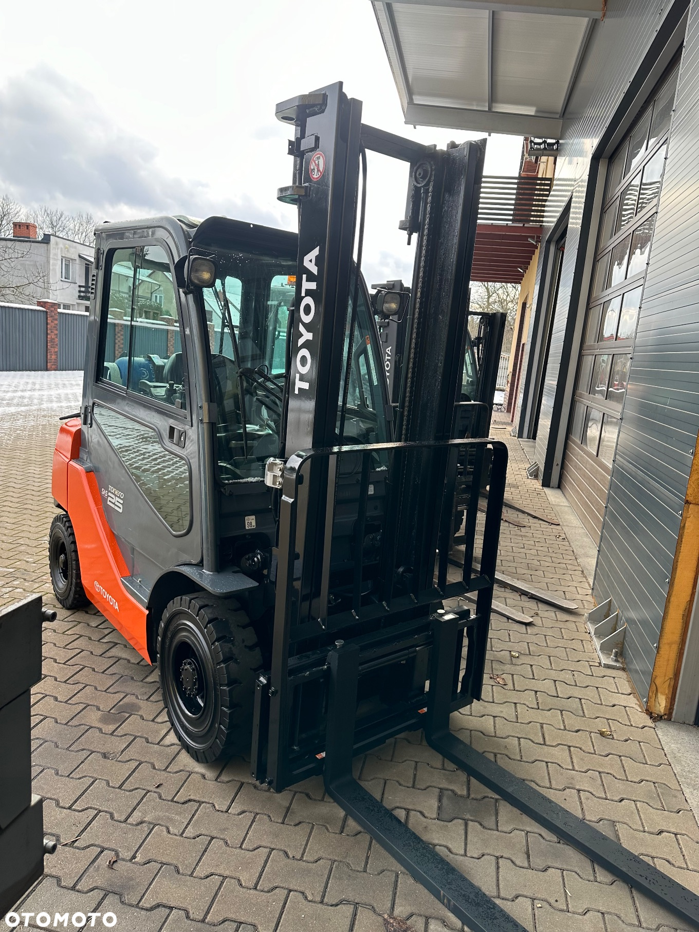 Toyota 02-8FGF25 - 8