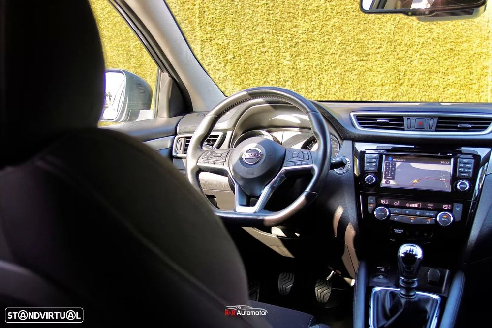 Nissan Qashqai 1.5 dCi N-Connecta Led - 28