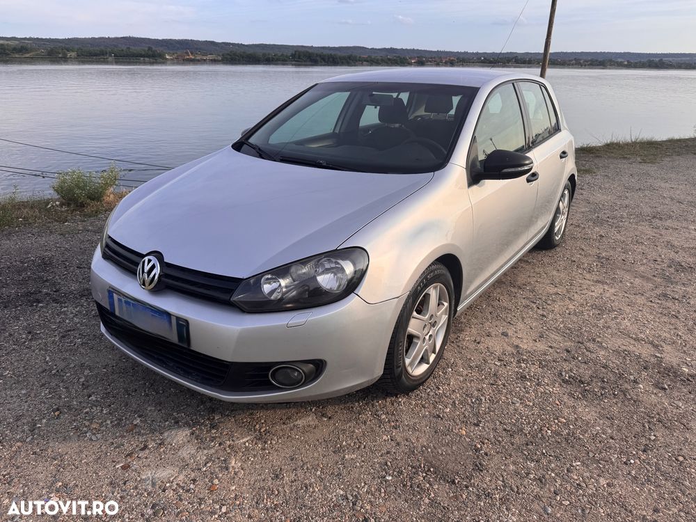 Volkswagen Golf - 2