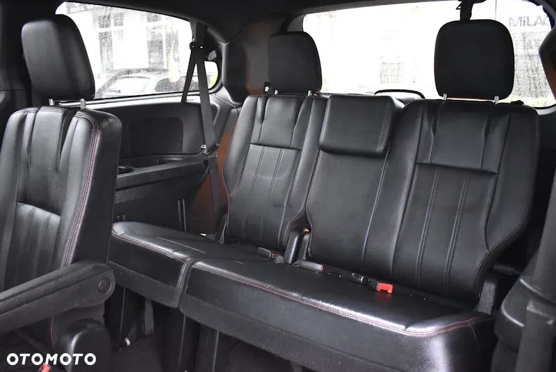 Dodge Grand Caravan 3.6 R/T - 26