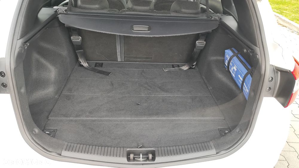 Hyundai i30 1.6 GDI Premium - 13