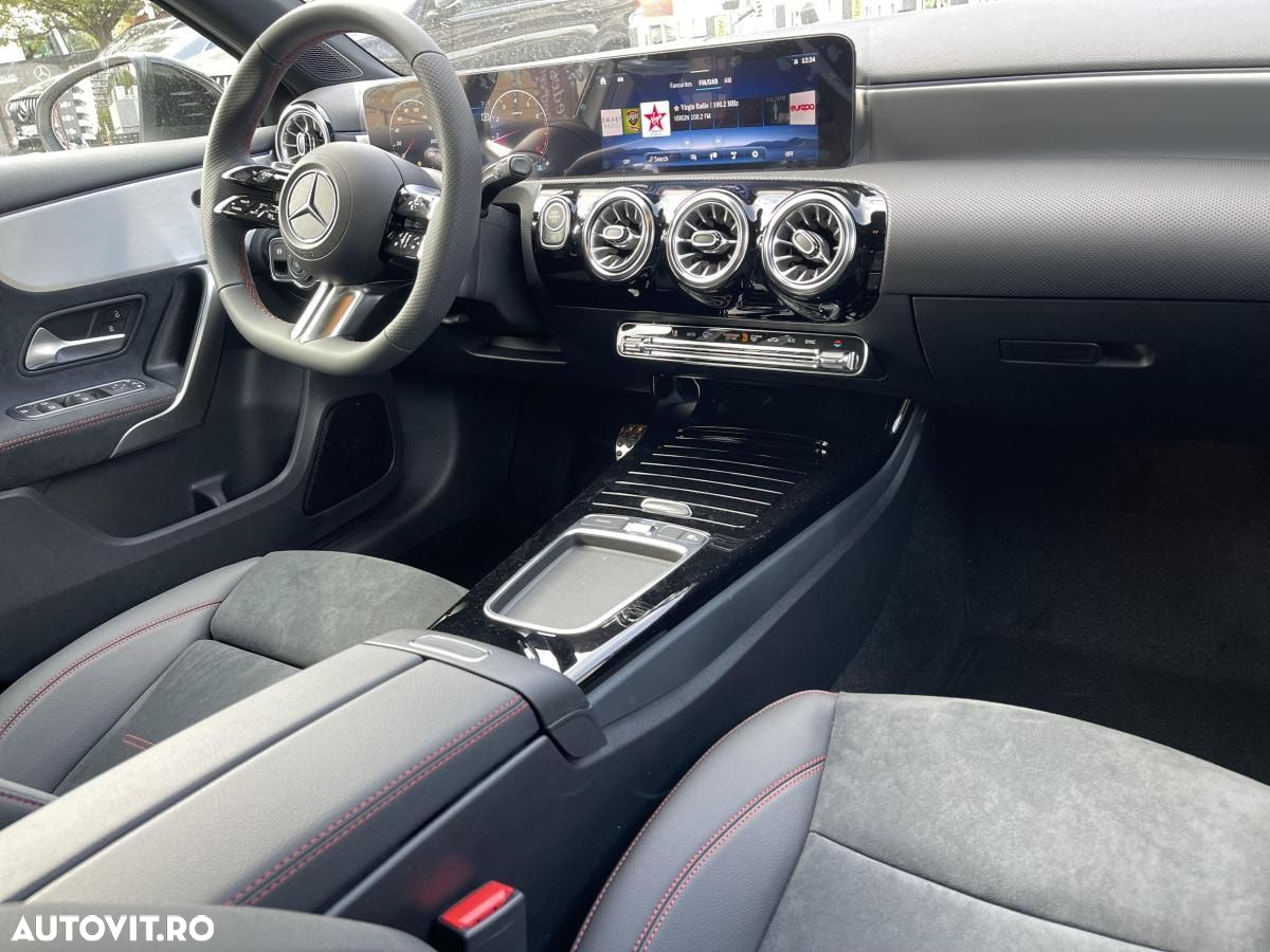 Mercedes-Benz A 200 MHEV 7G-DCT - 11
