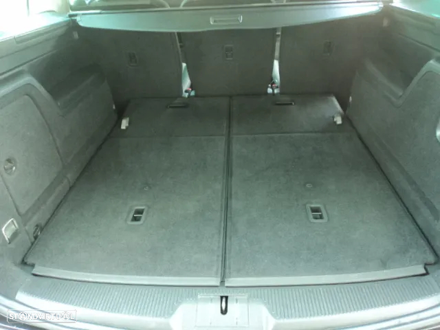 VW Sharan 2.0 TDI Confortline - 9