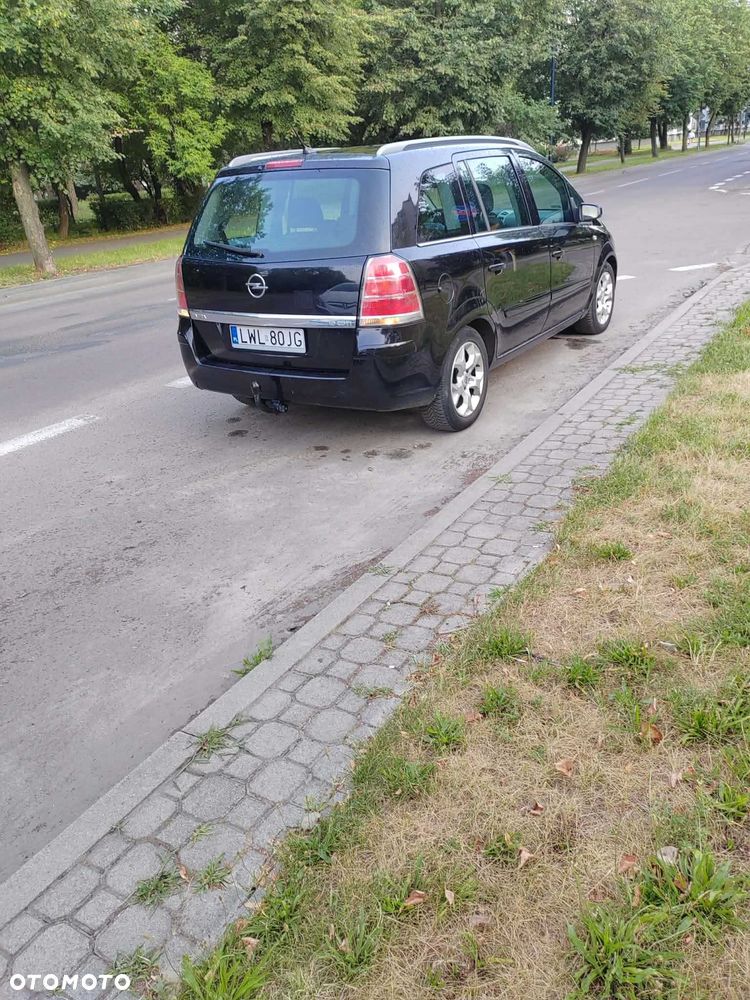 Opel Zafira - 4