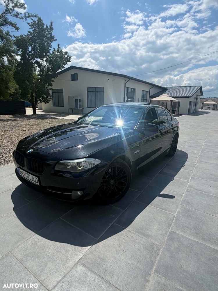 BMW Seria 5 525d Sport-Aut. - 1