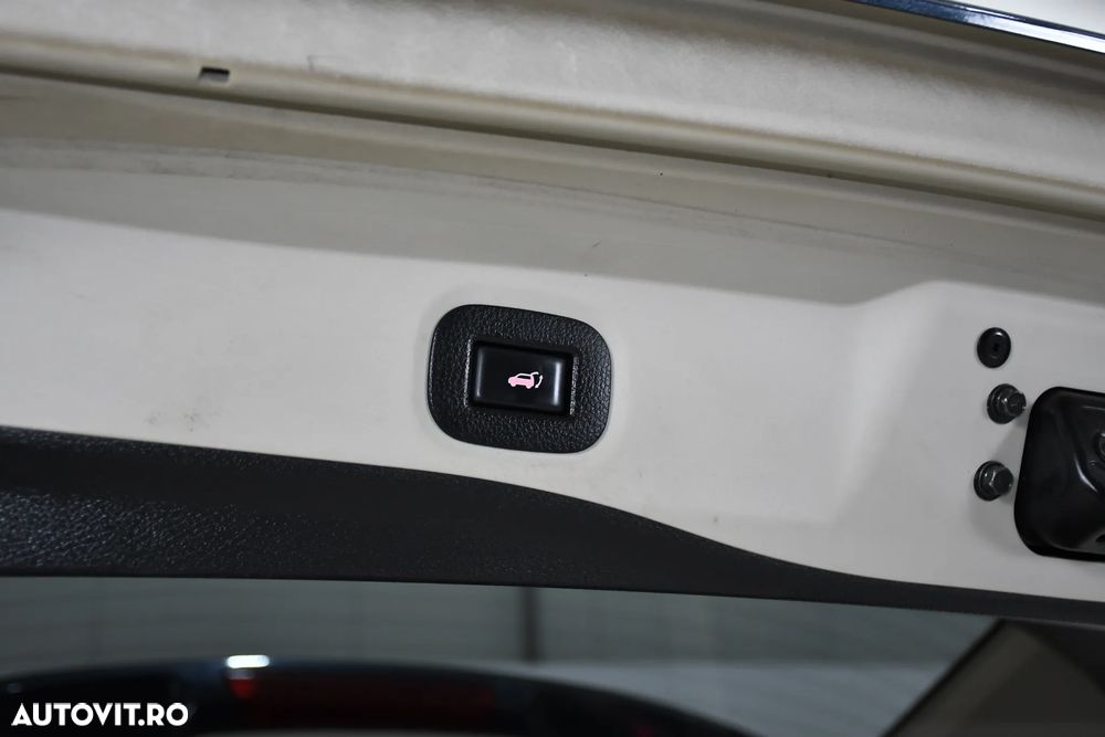 Nissan X-Trail 1.6 dCi N-Connecta - 25