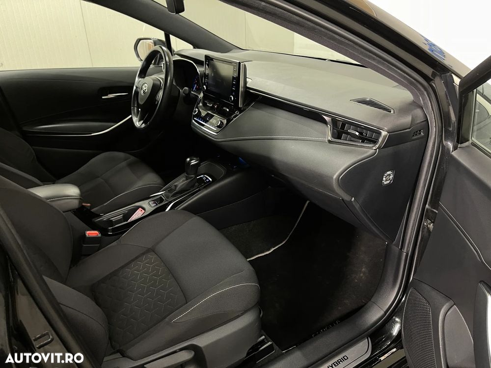 Toyota Corolla 1.8 HSD Dynamic - 9