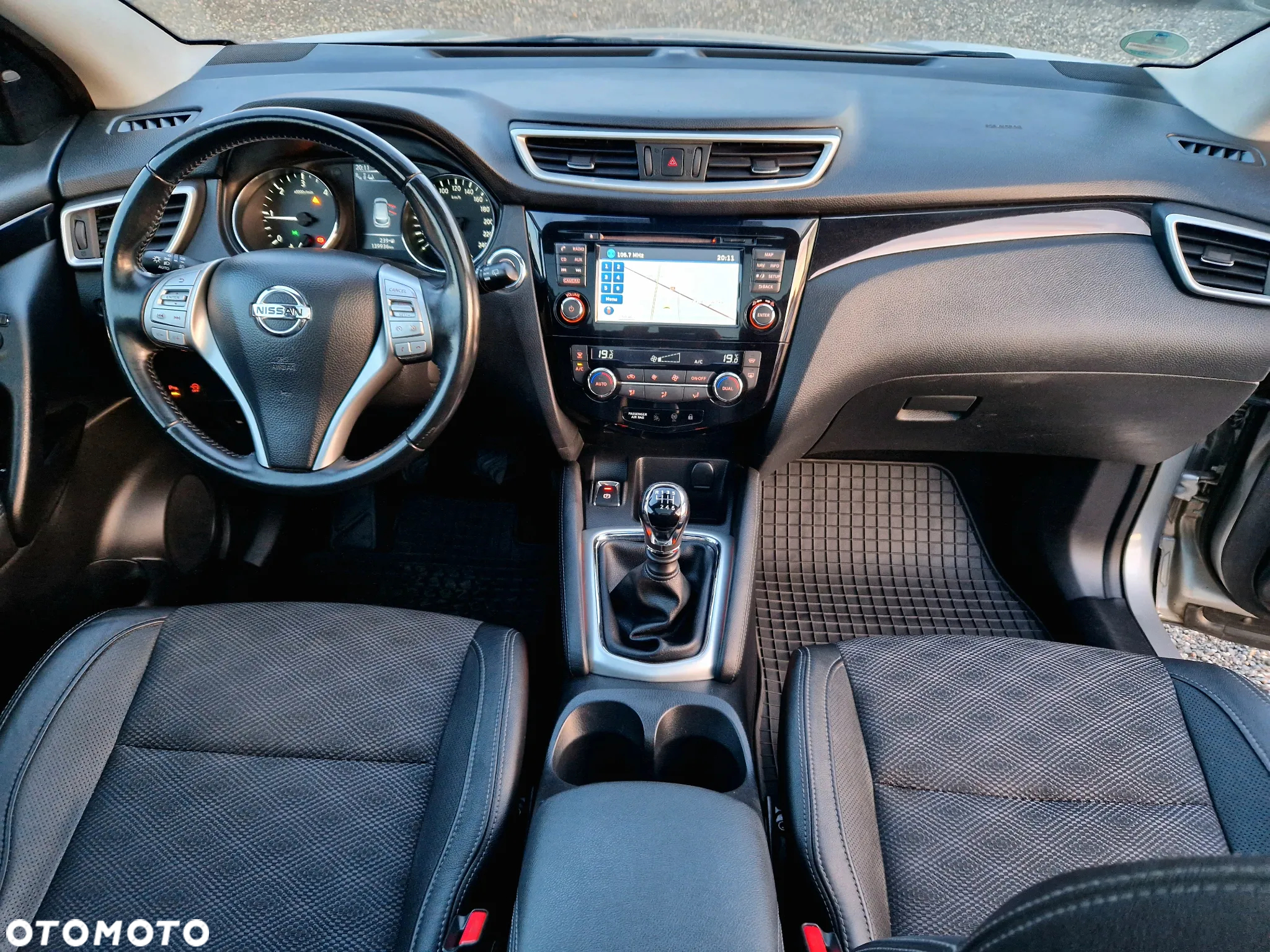 Nissan Qashqai 1.6 DCi Tekna - 19