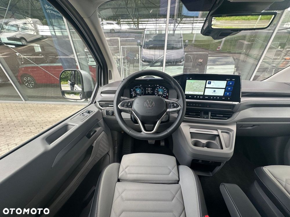 Volkswagen Nowa Caravelle Caravelle Style silnik: 2,0 l TDI 170 KM / skrzynia biegów: 8-biegowa automatyczna rozstaw osi: 3500 mm - 14
